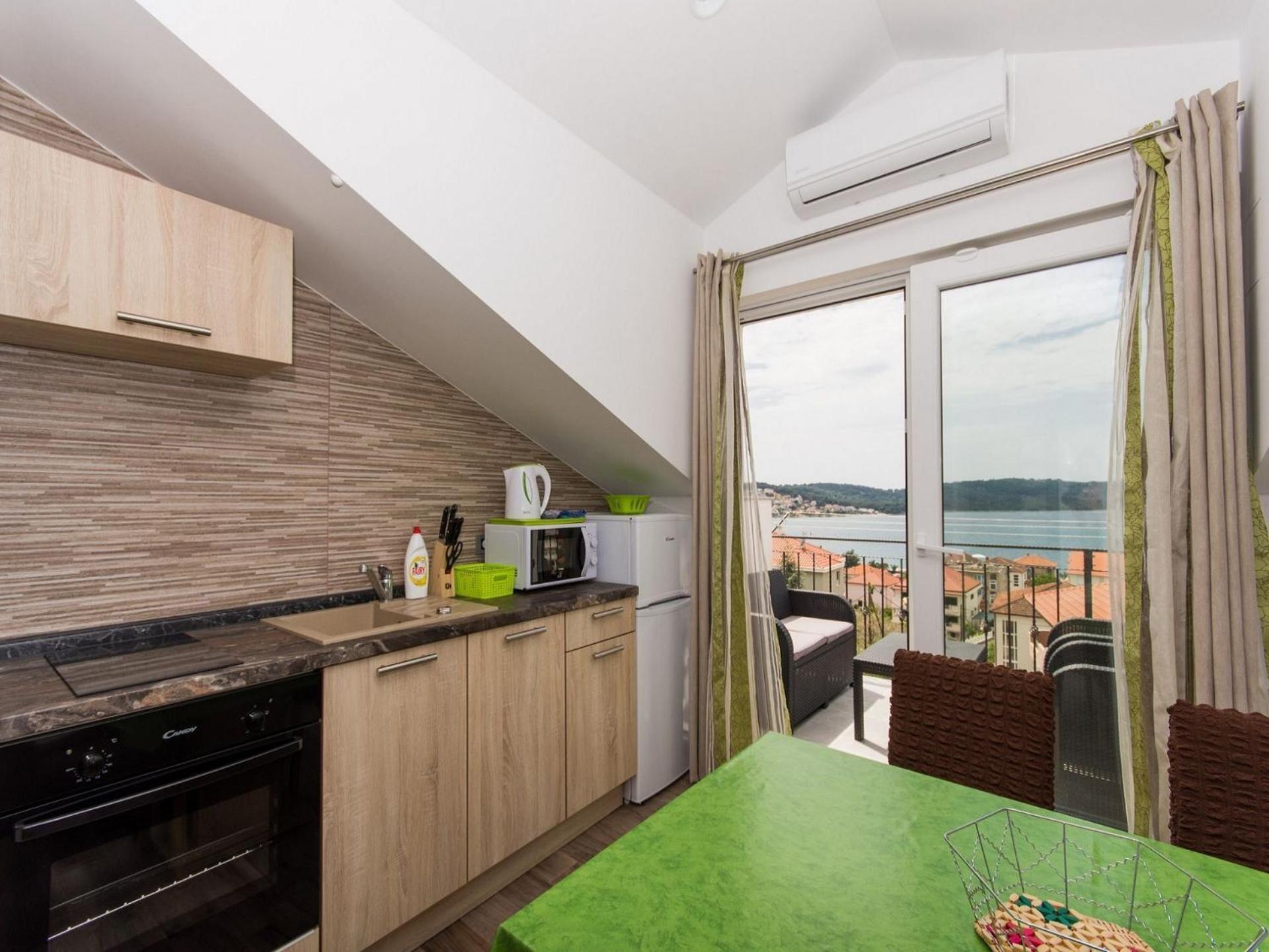 Apartment Tamara Трогир Екстериор снимка